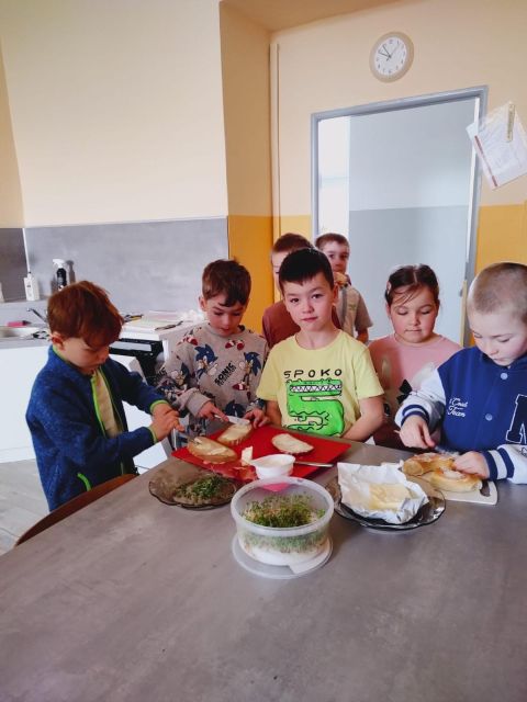 817d8347-5eb6-4781-95d0-99bf856e4052